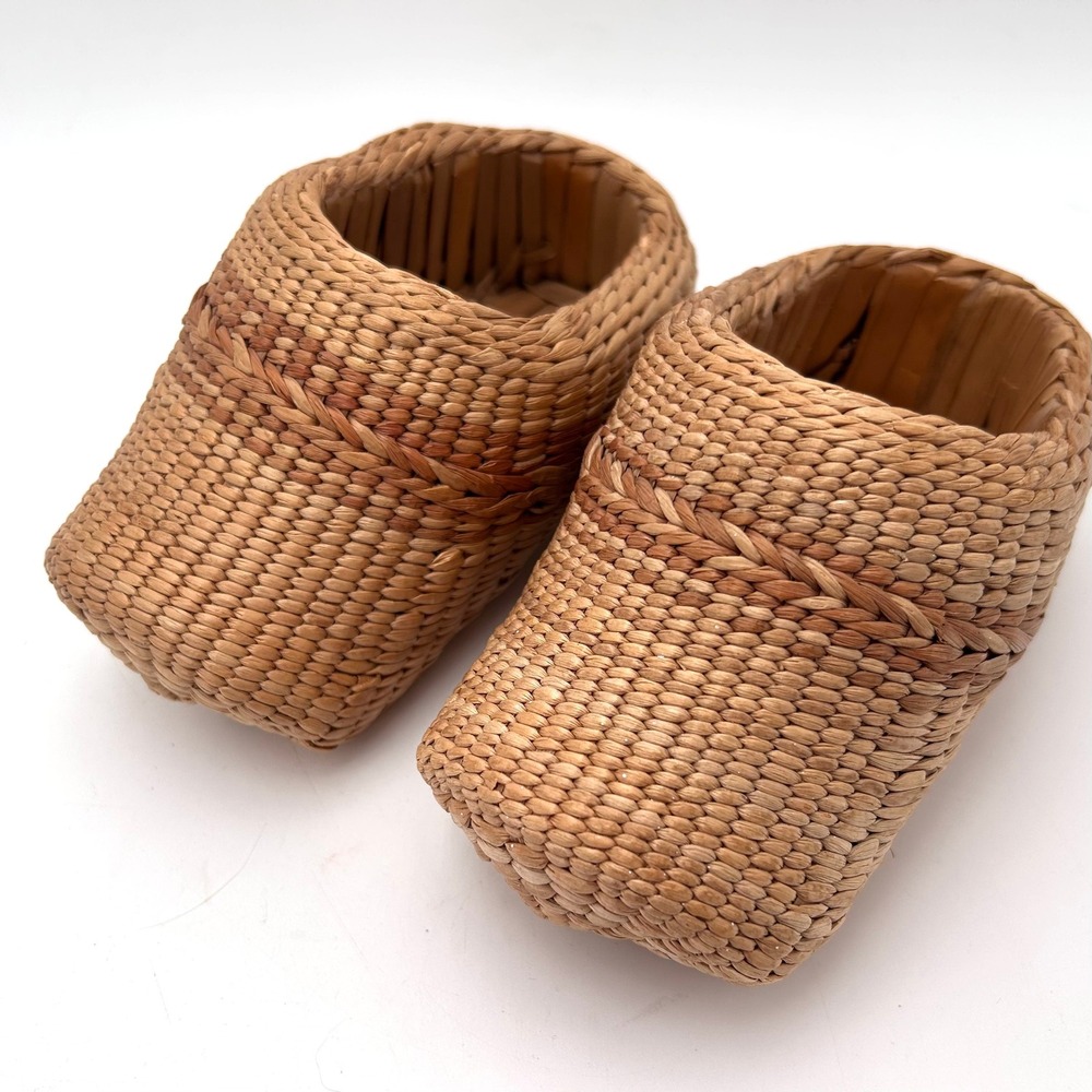 Chinese Handwoven 6" Grass Clogs Natural Wicker Braided Shoes Folk Art Decor